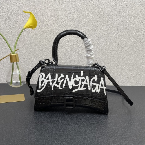 Balenciaga AAA Quality Messenger Bags For Women #987558
