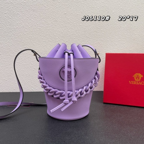 Versace AAA Quality Messenger Bags For Women #987704