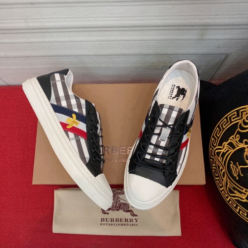 Burberry Casual Shoes For Men #988095