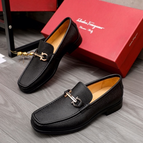 Salvatore Ferragamo Leather Shoes For Men #988157