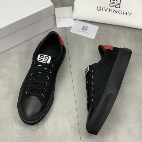 Givenchy Casual Shoes For Men #988359