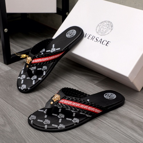 Versace Slippers For Men #988506