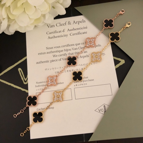 Replica Van Cleef & Arpels Bracelets For Women #988723 $39.00 USD for Wholesale