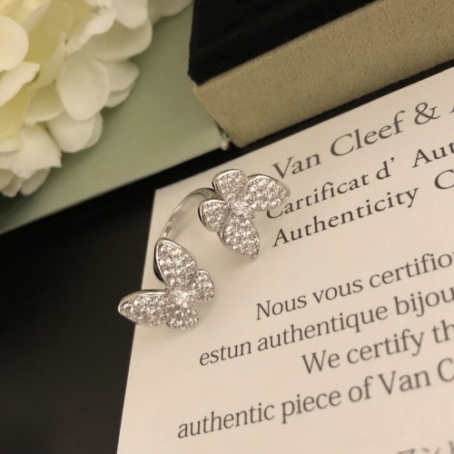 $38.00 USD Van Cleef & Arpels Rings For Women #988872