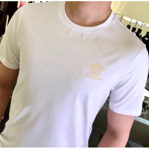Replica Versace T-Shirts Short Sleeved For Unisex #989353 $25.00 USD for Wholesale