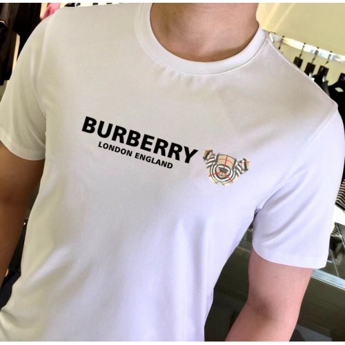 Replica Burberry T-Shirts Short Sleeved For Unisex #989377 $25.00 USD for Wholesale