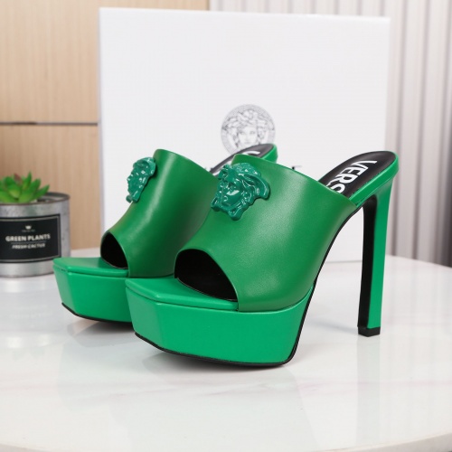 Versace Slippers For Women #989611
