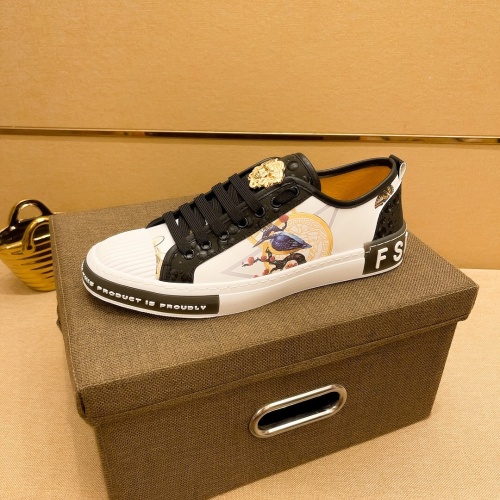 Replica Versace Casual Shoes For Men #990031 $76.00 USD for Wholesale