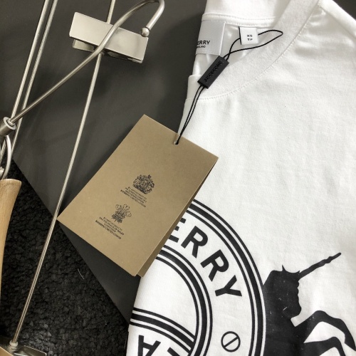 Replica Burberry T-Shirts Short Sleeved For Unisex #990249 $40.00 USD for Wholesale