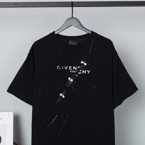 Replica Givenchy T-Shirts Short Sleeved For Unisex #990288 $40.00 USD for Wholesale
