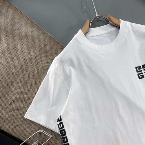 Replica Givenchy T-Shirts Short Sleeved For Unisex #990292 $56.00 USD for Wholesale