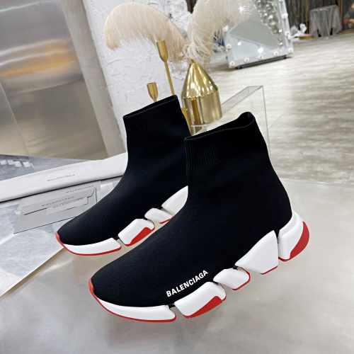 Balenciaga Boots For Women #990402