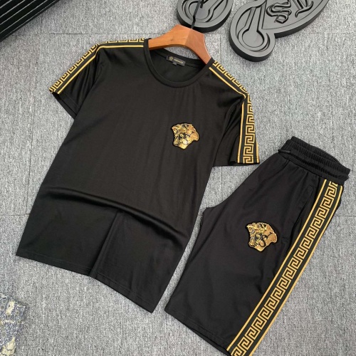$68.00 USD Versace Tracksuits Short Sleeved For Men #990693