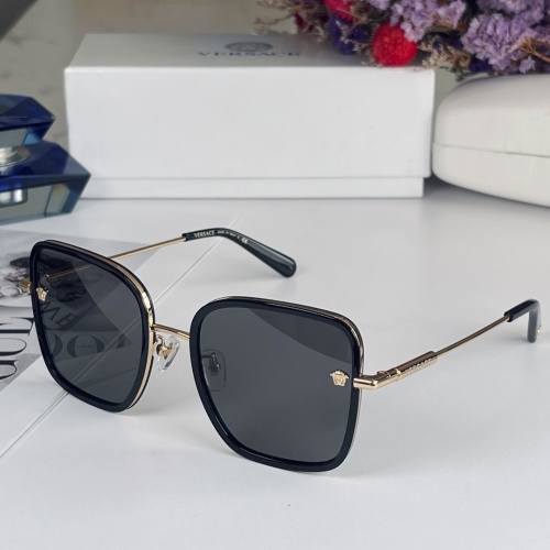 Versace AAA Quality Sunglasses #990941