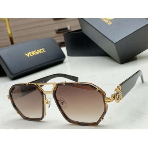 Versace AAA Quality Sunglasses #990959