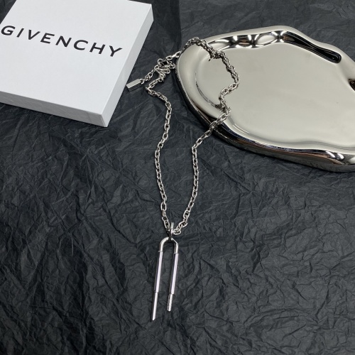 Givenchy Necklace #990995