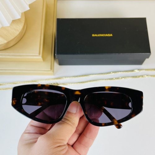 Balenciaga AAA Quality Sunglasses #991318
