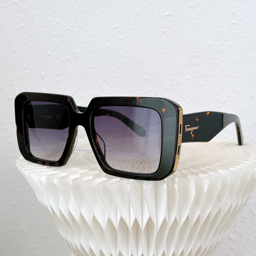 Salvatore Ferragamo AAA Quality Sunglasses #991626