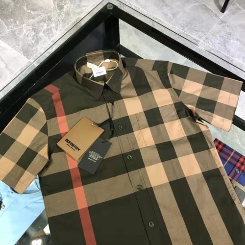 Replica Burberry Shirts Short Sleeved For Men #991972 $64.00 USD for Wholesale