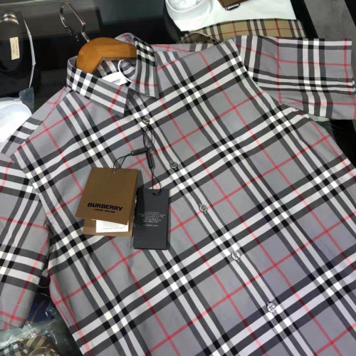 Replica Burberry Shirts Short Sleeved For Men #991983 $64.00 USD for Wholesale