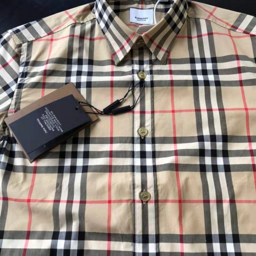 Replica Burberry Shirts Short Sleeved For Men #991984 $64.00 USD for Wholesale