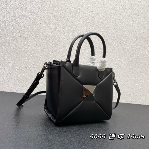 Replica Valentino AAA Quality Messenger Bags For Women #992321 $108.00 USD for Wholesale