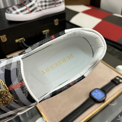 Replica Burberry Casual Shoes For Men #992609 $68.00 USD for Wholesale