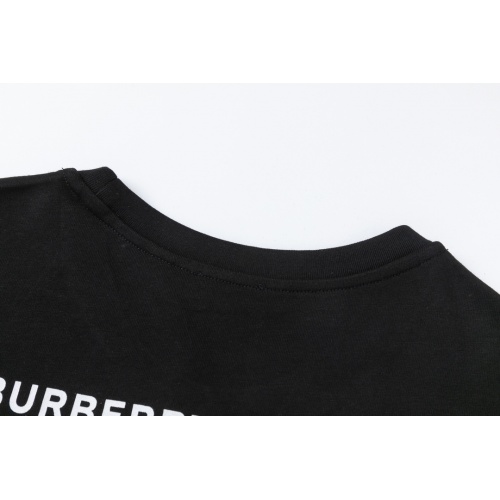 Replica Burberry T-Shirts Short Sleeved For Unisex #992767 $40.00 USD for Wholesale