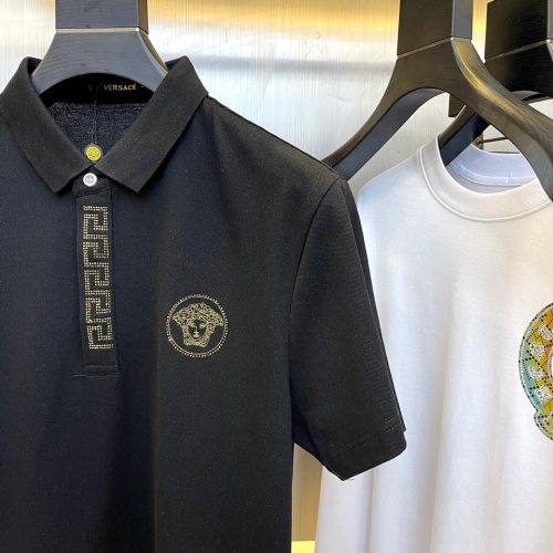 Replica Versace T-Shirts Short Sleeved For Men #992840 $45.00 USD for Wholesale