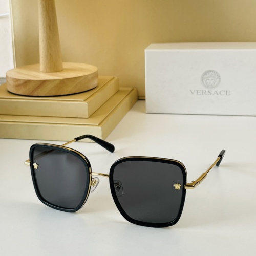 Versace AAA Quality Sunglasses #993950