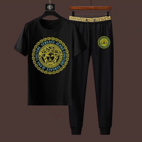 $76.00 USD Versace Tracksuits Short Sleeved For Men #994410