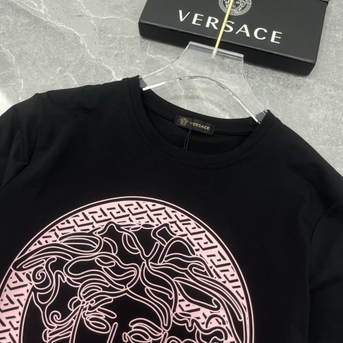 Replica Versace T-Shirts Short Sleeved For Men #994432 $45.00 USD for Wholesale