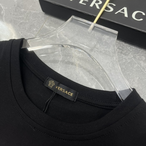 Replica Versace T-Shirts Short Sleeved For Men #994432 $45.00 USD for Wholesale