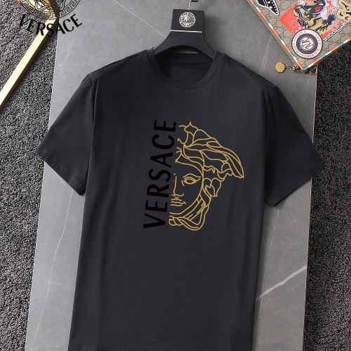 Versace T-Shirts Short Sleeved For Unisex #994774 $25.00 USD, Wholesale Replica Versace T-Shirts