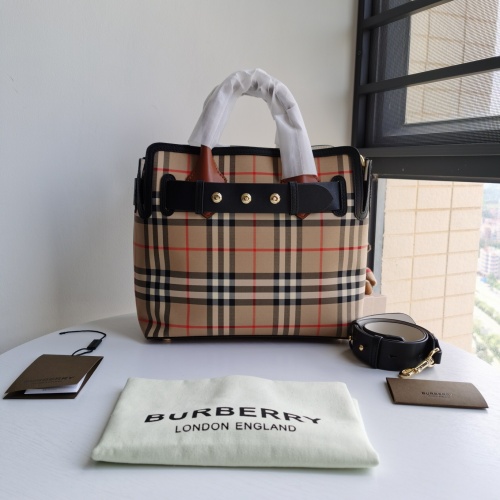 Burberry AAA Quality Handbags For Women #994977