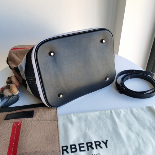 Replica Burberry AAA Quality Messenger Bags For Women #994979 $190.00 USD for Wholesale