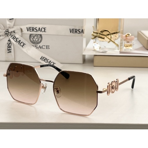 Versace AAA Quality Sunglasses #995243