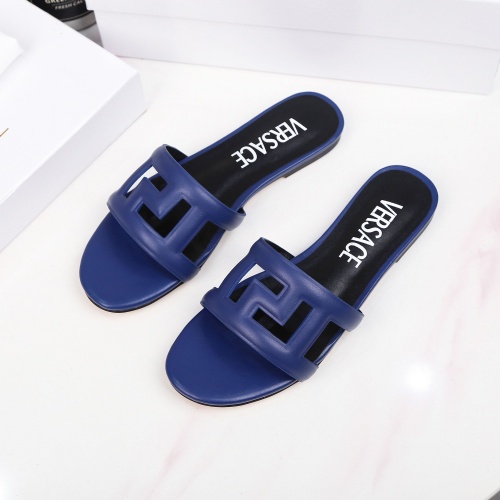 Versace Slippers For Women #995444