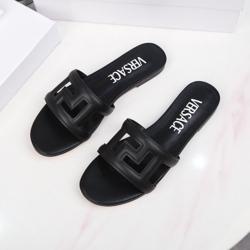 Versace Slippers For Women #995446