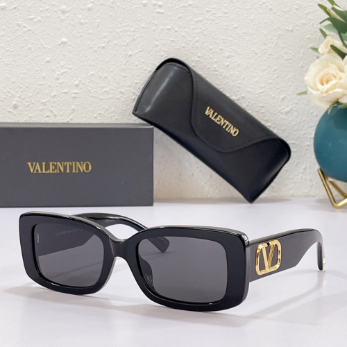 Valentino AAA Quality Sunglasses #995562