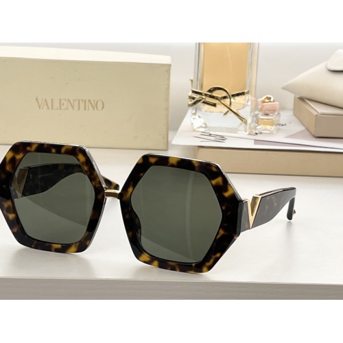 Valentino AAA Quality Sunglasses #995569