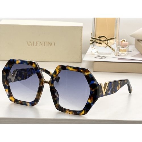 Valentino AAA Quality Sunglasses #995570