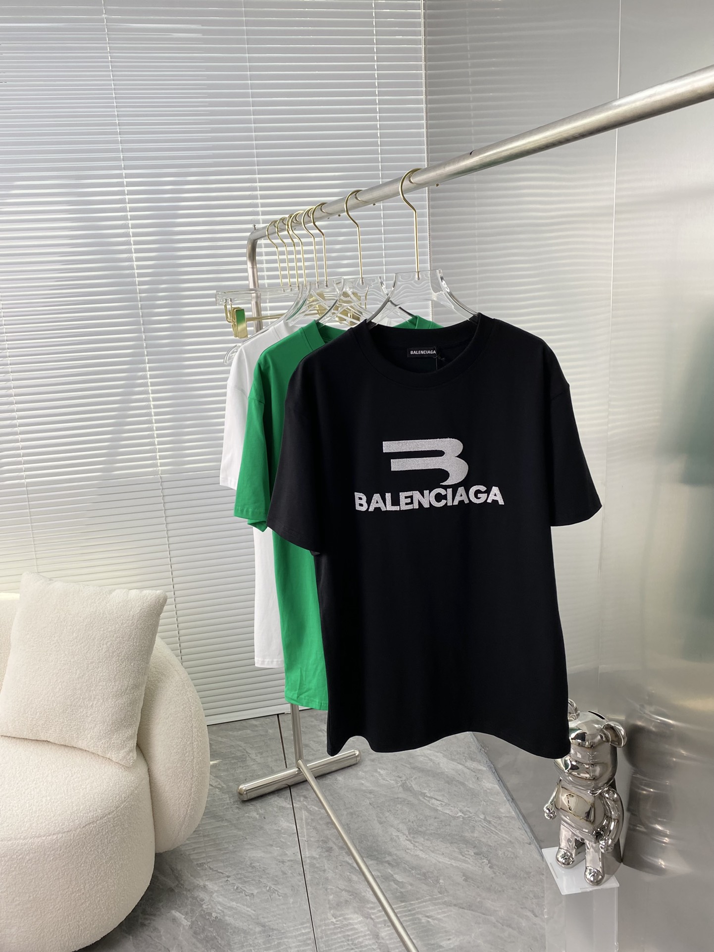 replica balenciaga clothes