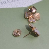 $40.00 USD Van Cleef & Arpels Earrings For Women #984925