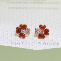 $40.00 USD Van Cleef & Arpels Earrings For Women #984926