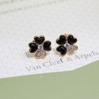 $40.00 USD Van Cleef & Arpels Earrings For Women #984928