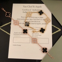 $39.00 USD Van Cleef & Arpels Bracelets For Women #988723
