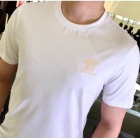 $25.00 USD Versace T-Shirts Short Sleeved For Unisex #989353