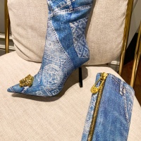$175.00 USD Versace Boots For Women #992725