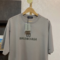 $40.00 USD Balenciaga T-Shirts Short Sleeved For Unisex #992818